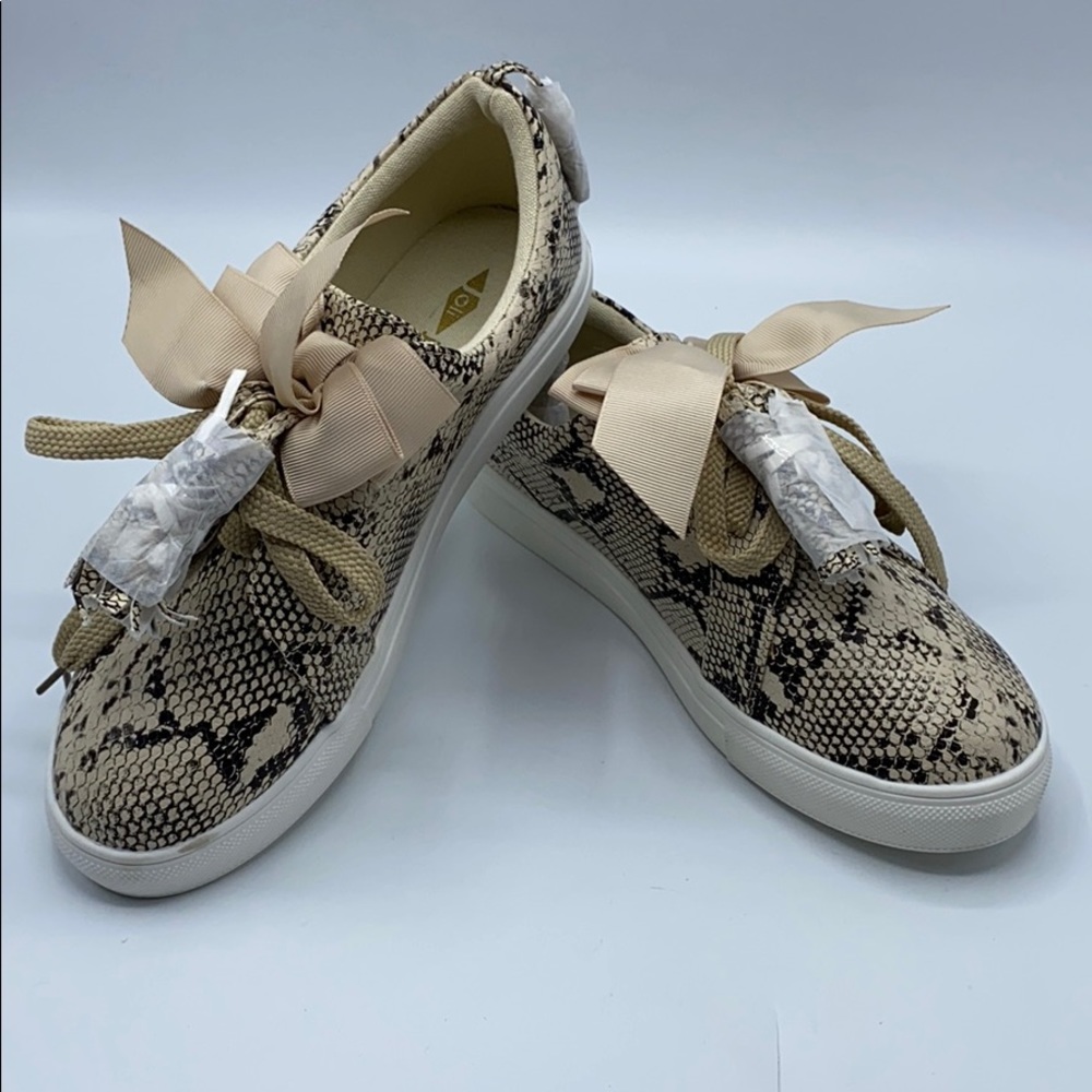 Joliemall snake print shoes